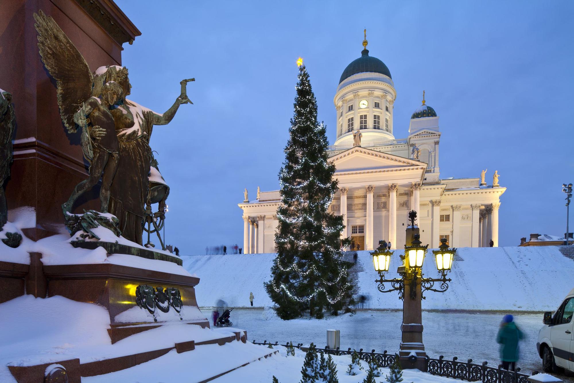 El mercado se encuentra en una de las plazas primcipales de la capital.