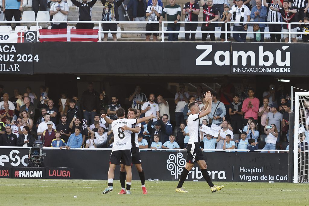 Las imágenes de la victoria del FC Cartagena que asegura su permanencia