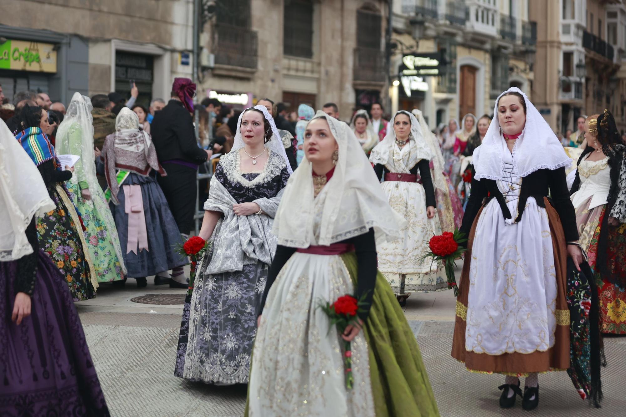 Búscate en el segundo día de ofrenda por la calle Quart (entre las 18:00 a las 19:00 horas)