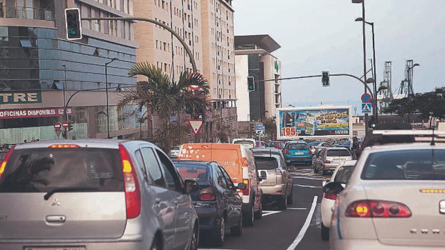 Semáforos en Santa Cruz de Tenerife.