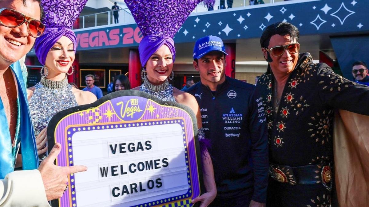 Carlos Sainz, antes de la primera sesión libre en Las Vegas
