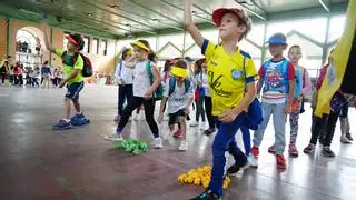 Unos 300 niños de Pozoblanco participan en una yincana educativa