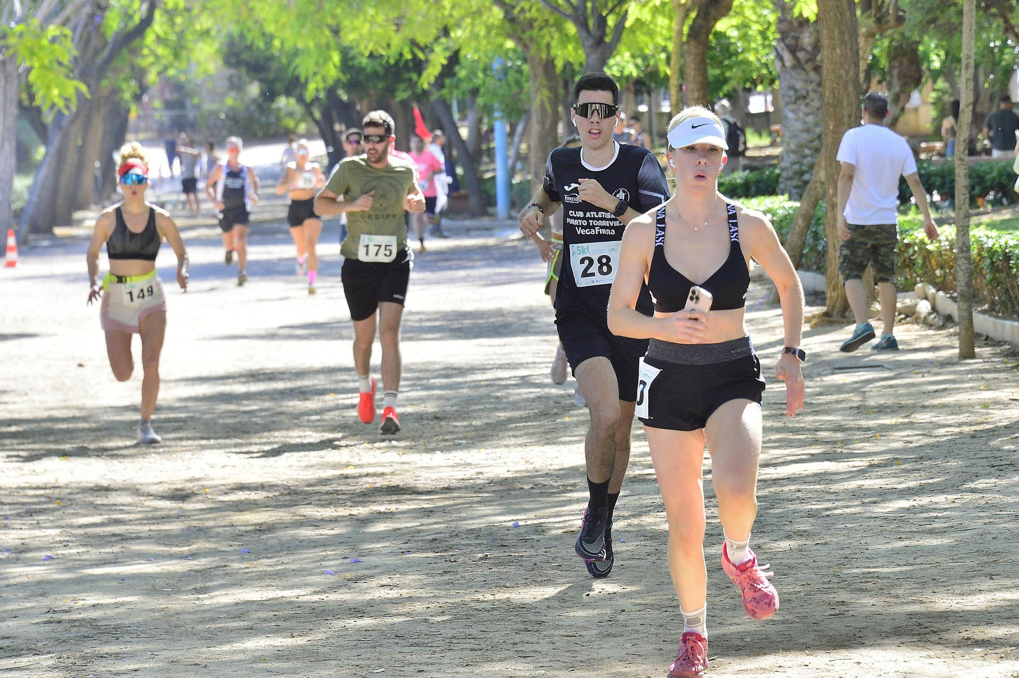 Carrera solidaria organizada por  QUIRÓNSALUD en beneficio de la asociación AFECÁNCER