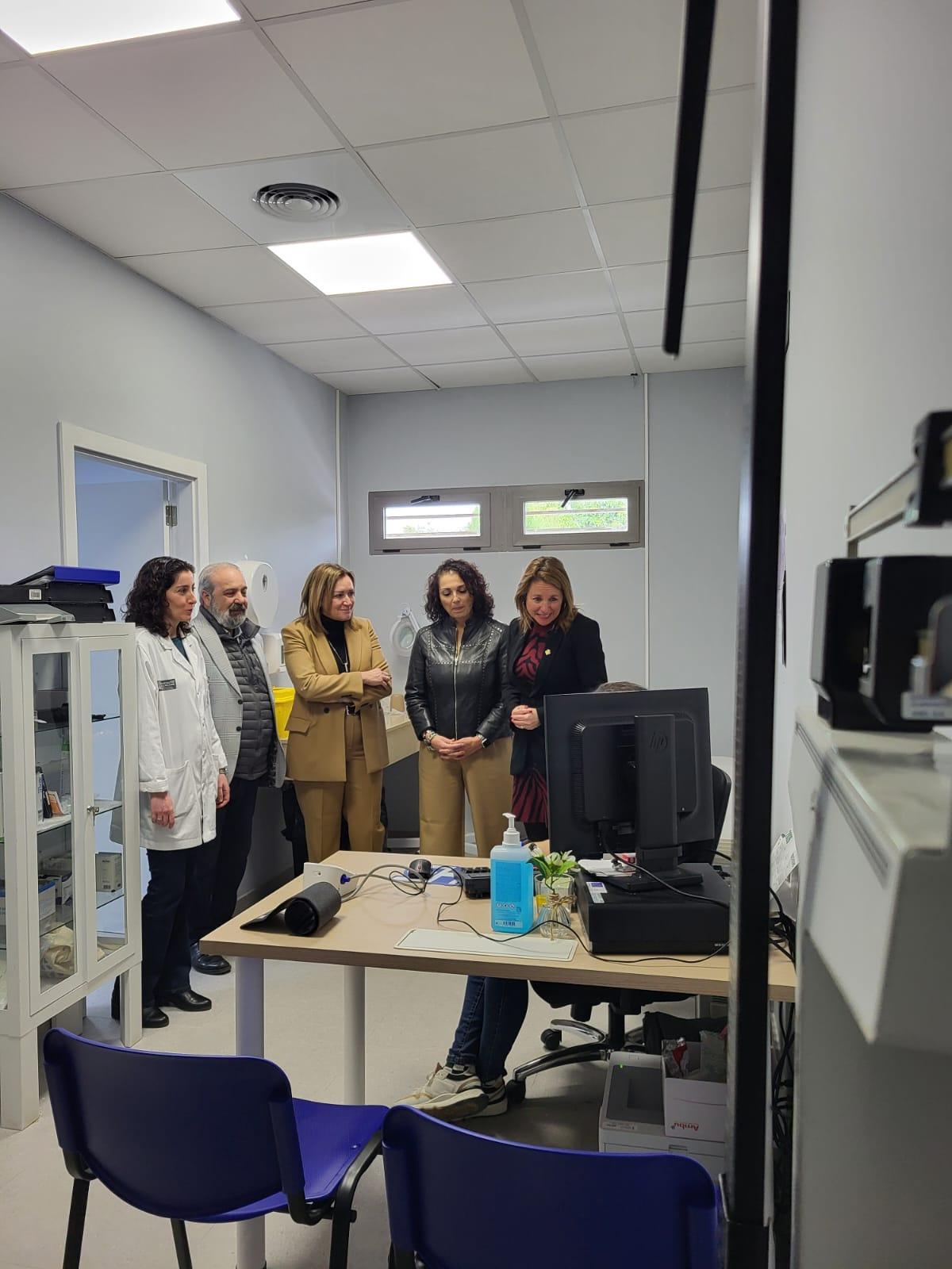 Visita al consultorio La Salera, en el centro Urban.