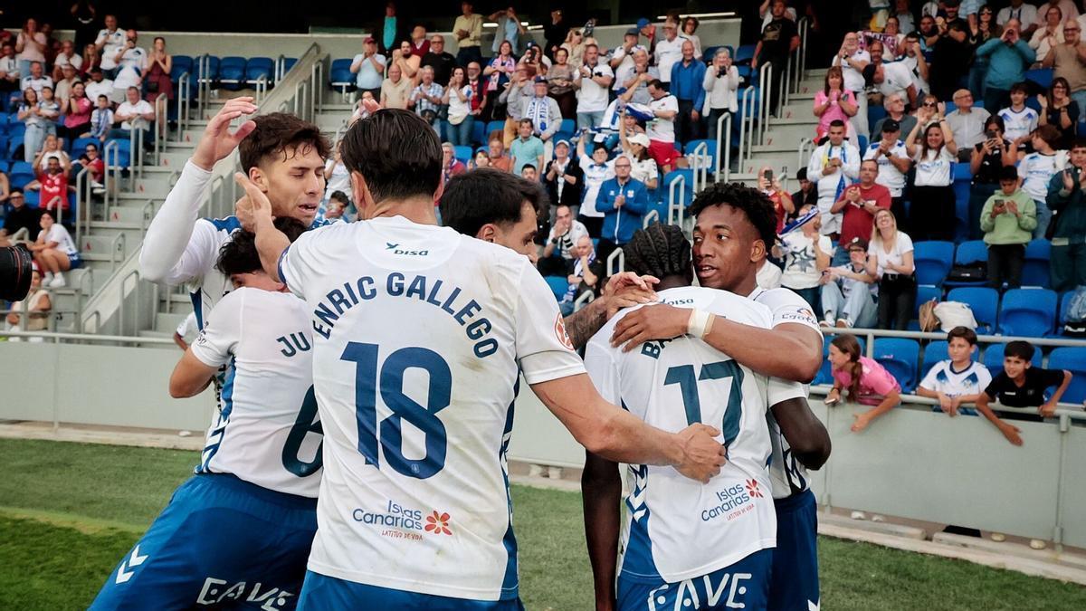 Partido de Primera RFEF CD Tenerife-Arenas