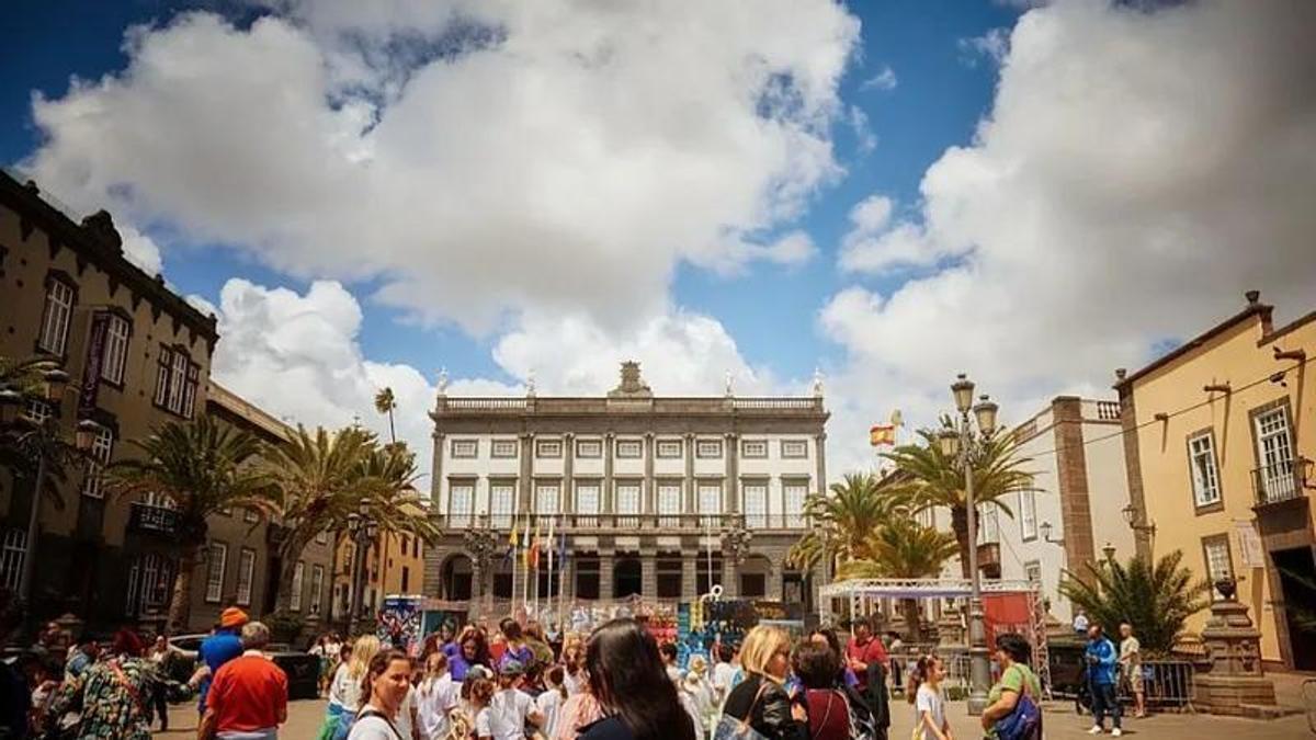 La Plaza de Santa Ana ofrece entretenimiento y retos futbolísticos los días 15 y 16 de mayo antes de la gran final