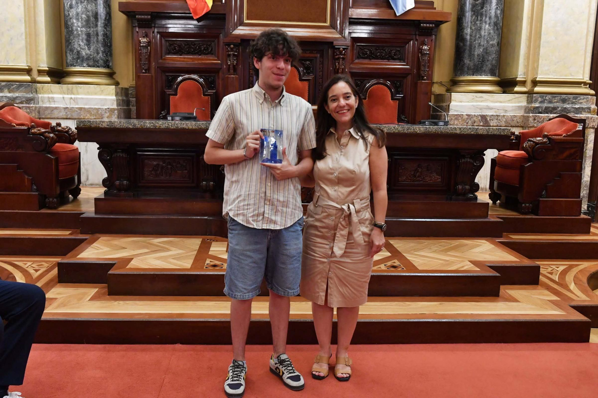Homenaje en María Pita a los alumnos con mejores expedientes en la PAU 2025