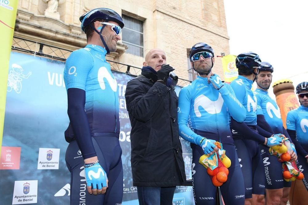 Ambiente a la salida y la llegada de la Vuelta Ciclista a Murcia