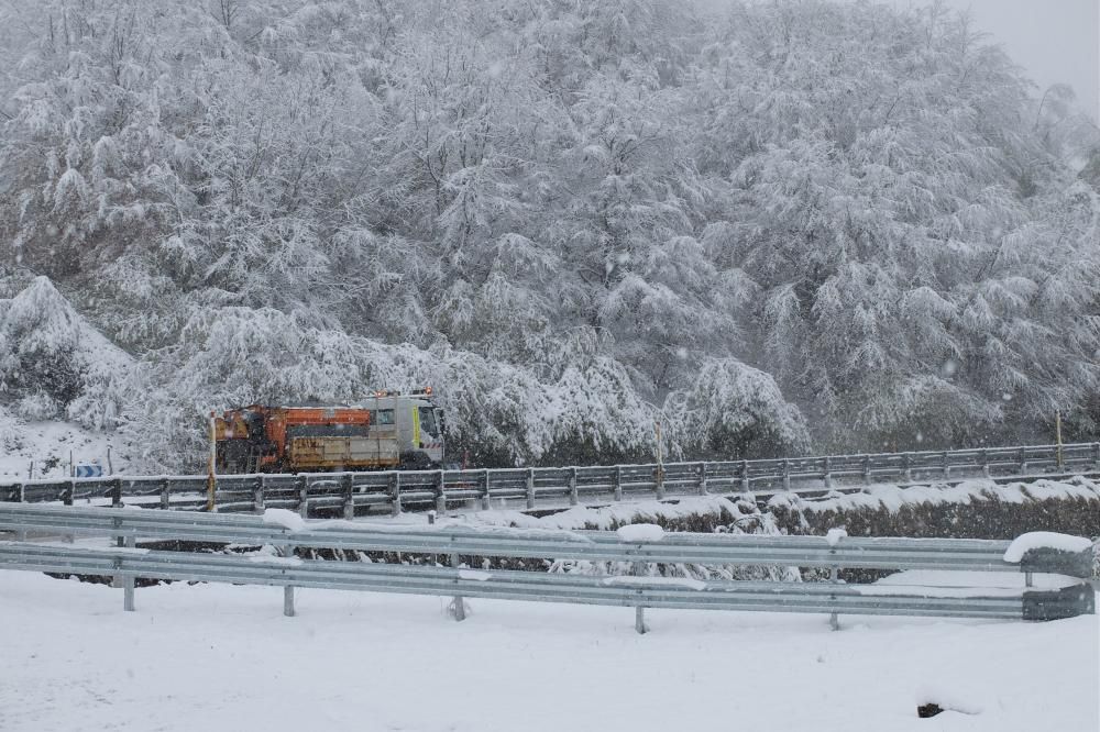 Nieve en el puerto de Pajares