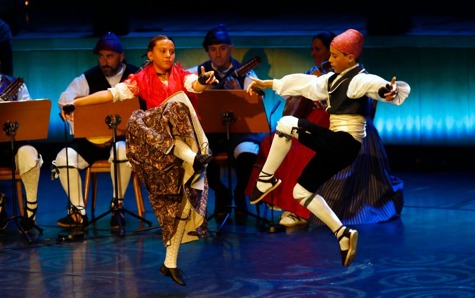 Los infantiles de la Jota Aragonesa deslumbran al Auditorio