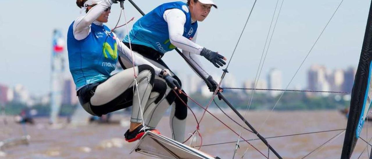 Támara Echegoyen (drcha.) y Berta Betanzos, en el Mundial de Argentina.  // Matías Cappizano