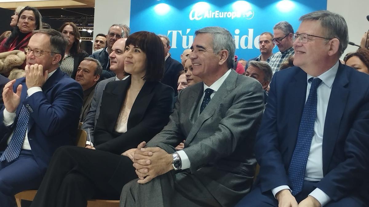 Josep Marí, la ministra Diana Morant, el presidente de Baleària, Adolfo Utor, y Ximo Puig.