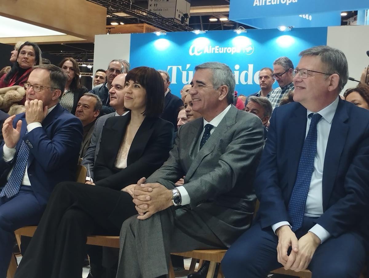 Josep Marí, la ministra Diana Morant, el presidente de Baleària, Adolfo Utor, y Ximo Puig.