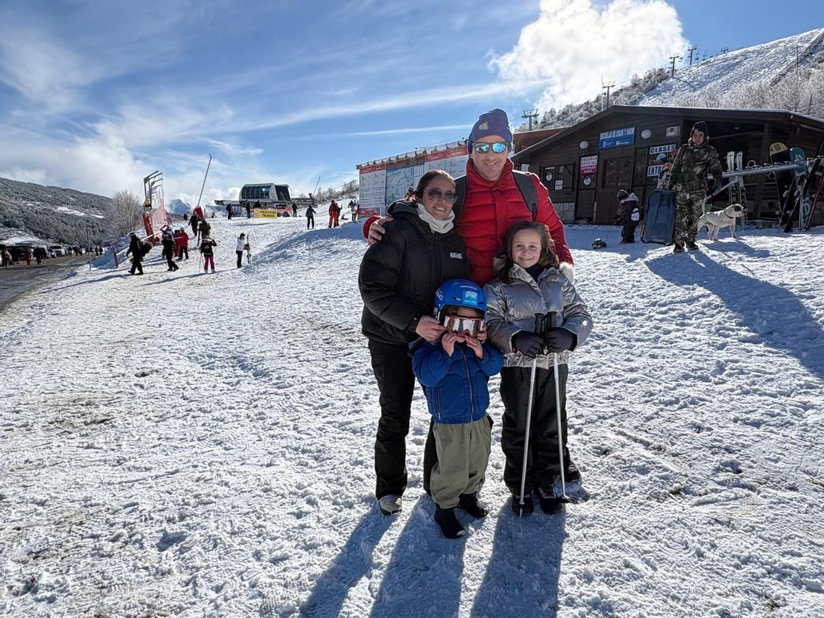 Una jornada de nieve y esquí en Leitariegos