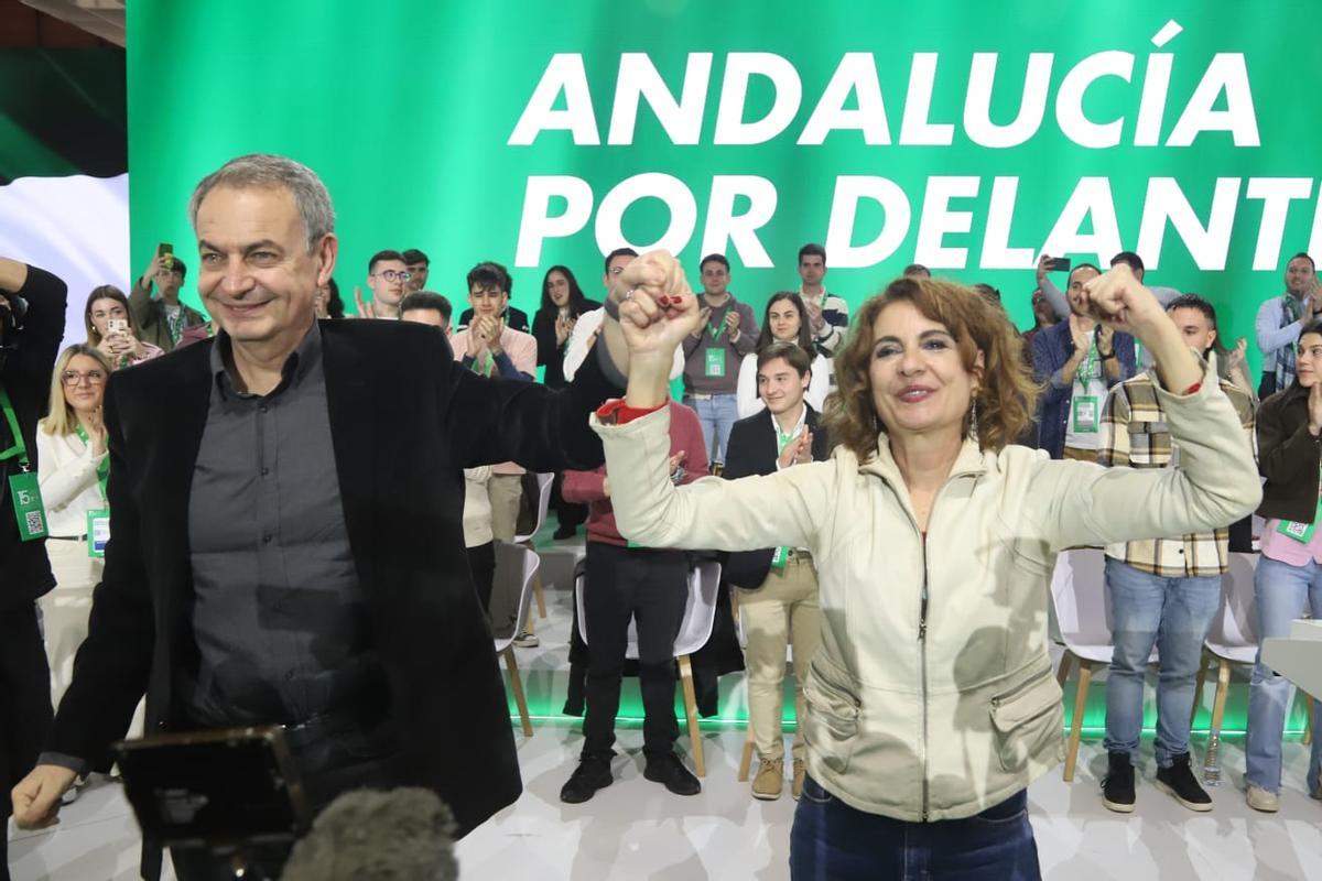 Una mujer joven de 'dos' y un veterano de confianza ocupan el puente de mando del PSOE-A