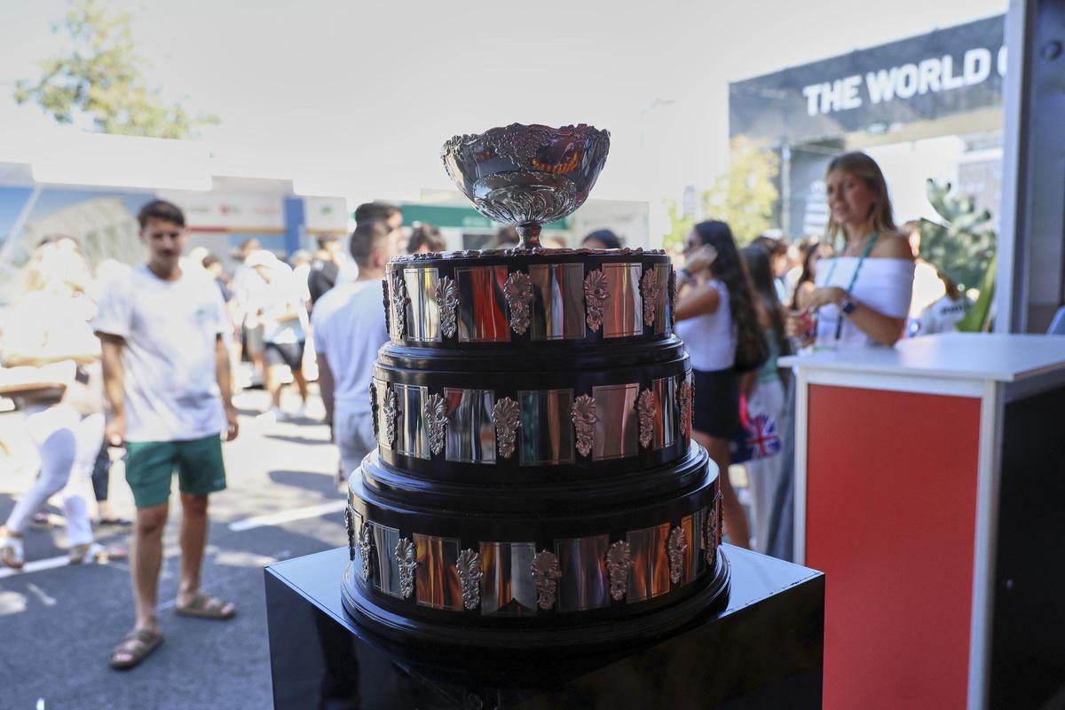 Empieza el espectaculo de la Davis