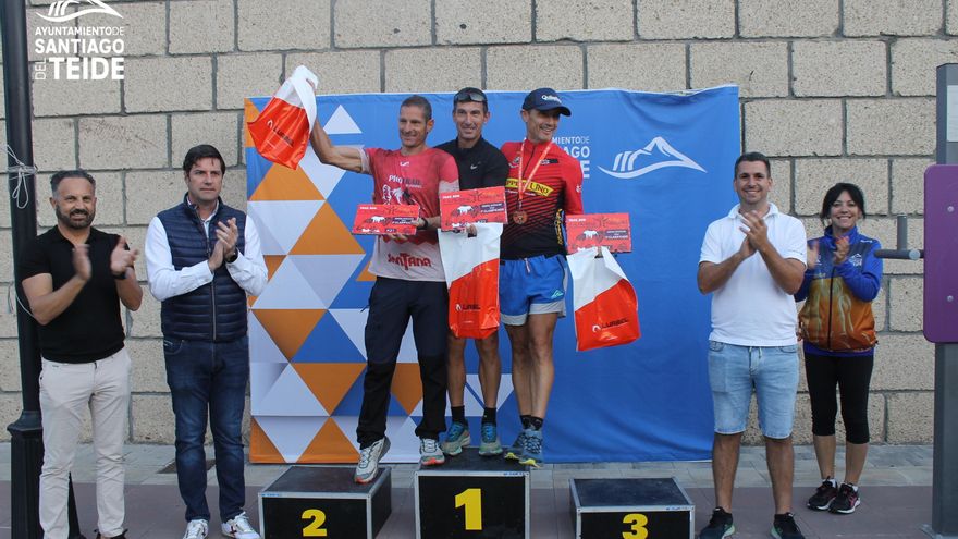 Antonio Martín and Anabel de la Rosa absolute winners of the 21km test of the X Trail Run Almendros y Volcanes