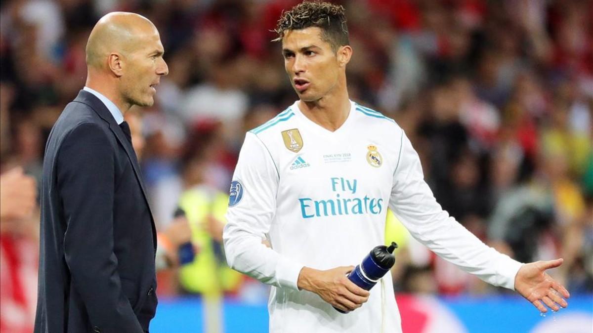 Zinedine Zidane junto a Cristiano Ronaldo, una fotografía que podría volverse a ver