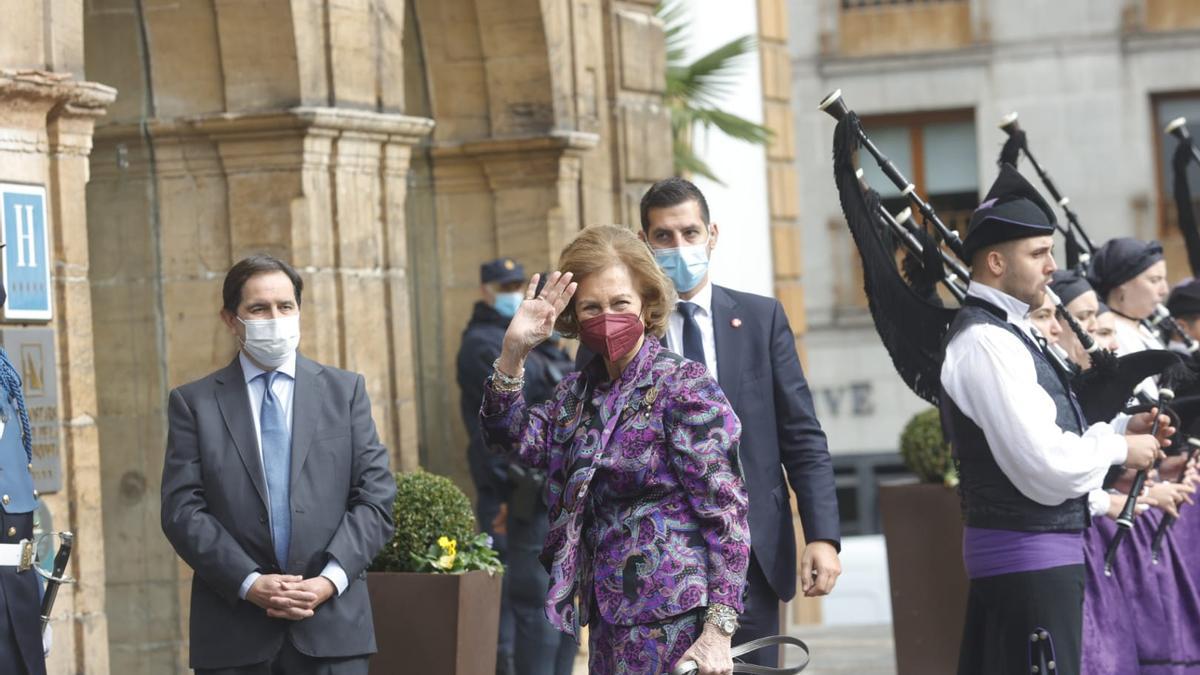 La reina Sofía llega al Reconquista