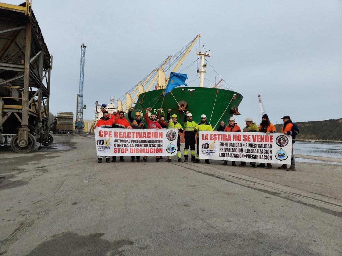 Una acción de protesta de los estibadores