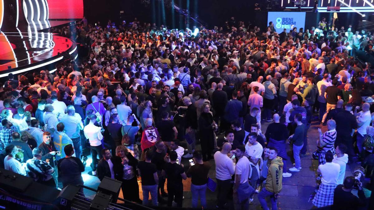 Vista del público en una de la semifinales del Benidorm Fest 2024.