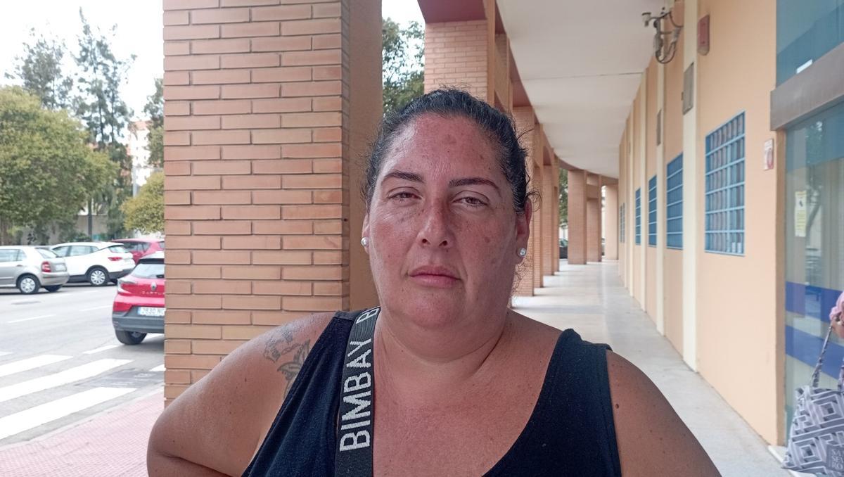 Reme, madre de tres hijas, ayer en la sede del IMV.