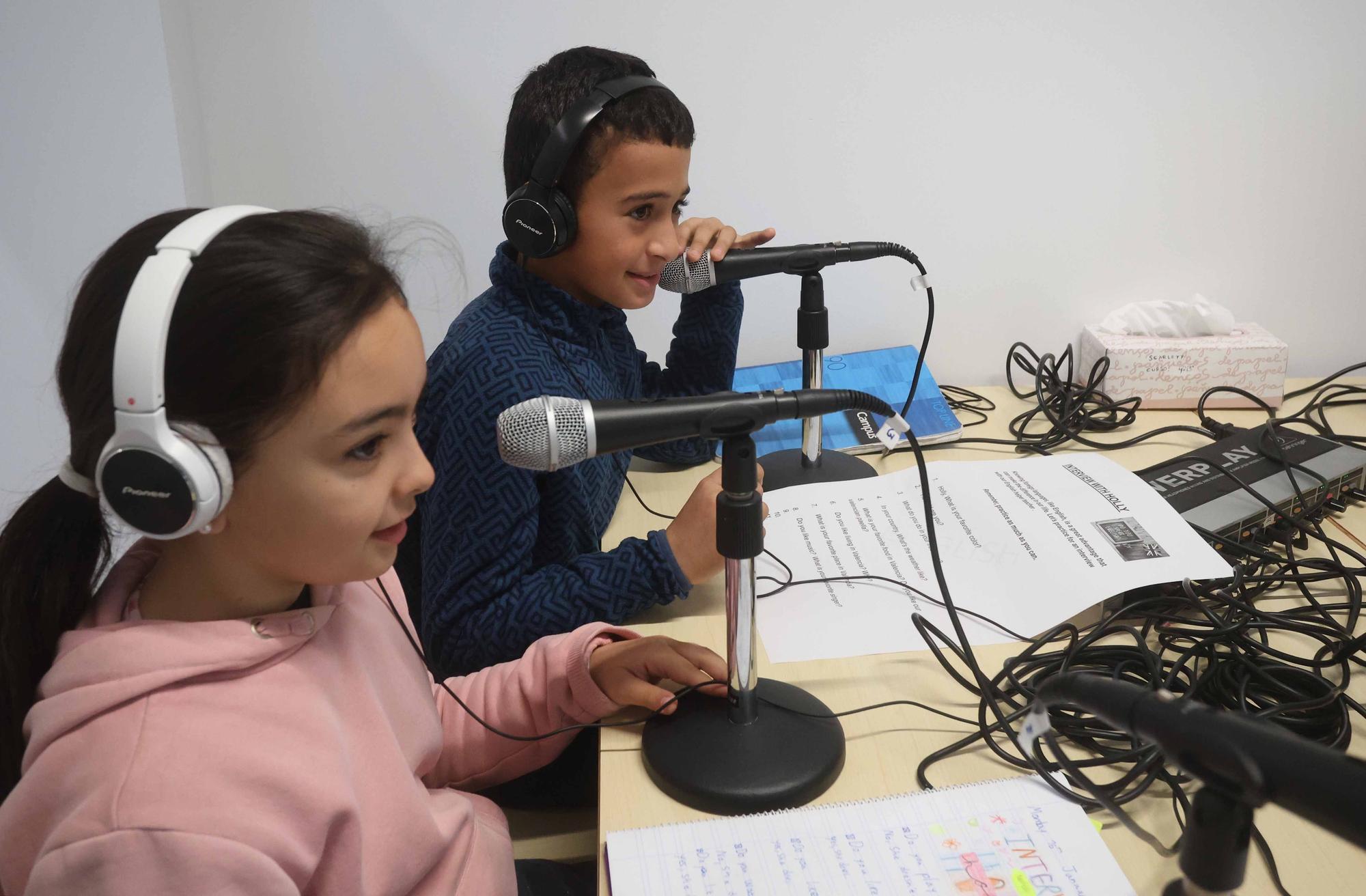 Ràdio escolar per a aprendre valencià