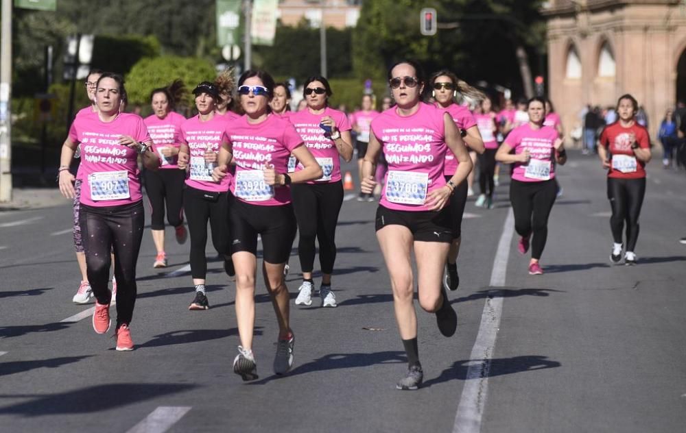 Ambiente en la V Carrera de la Mujer de Murcia