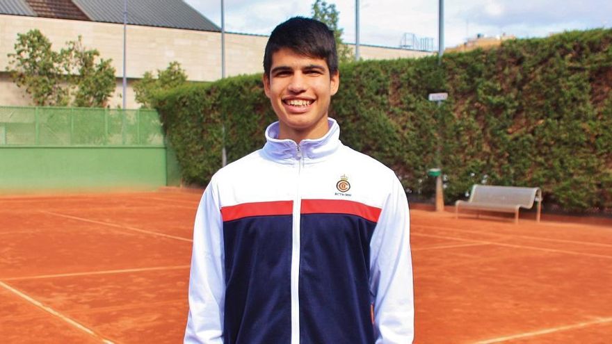 Victoria de Carlos Alcaraz en su debut en el Challenger de Barcelona