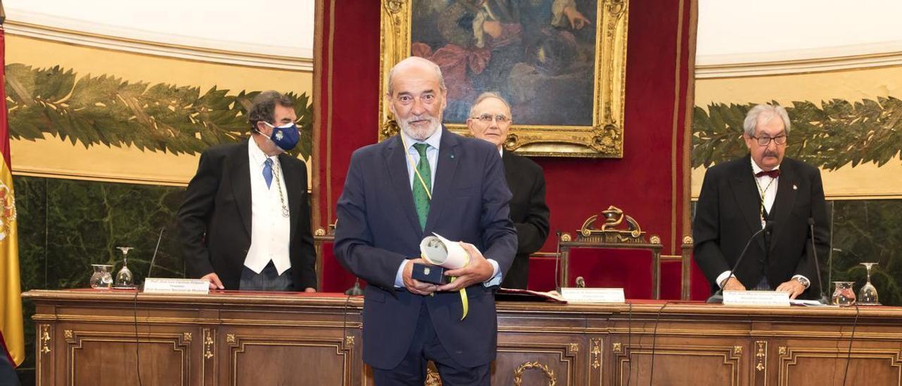 El profesor José Tuells recién nombrado Académico en la Real Academia Nacional de Medicina