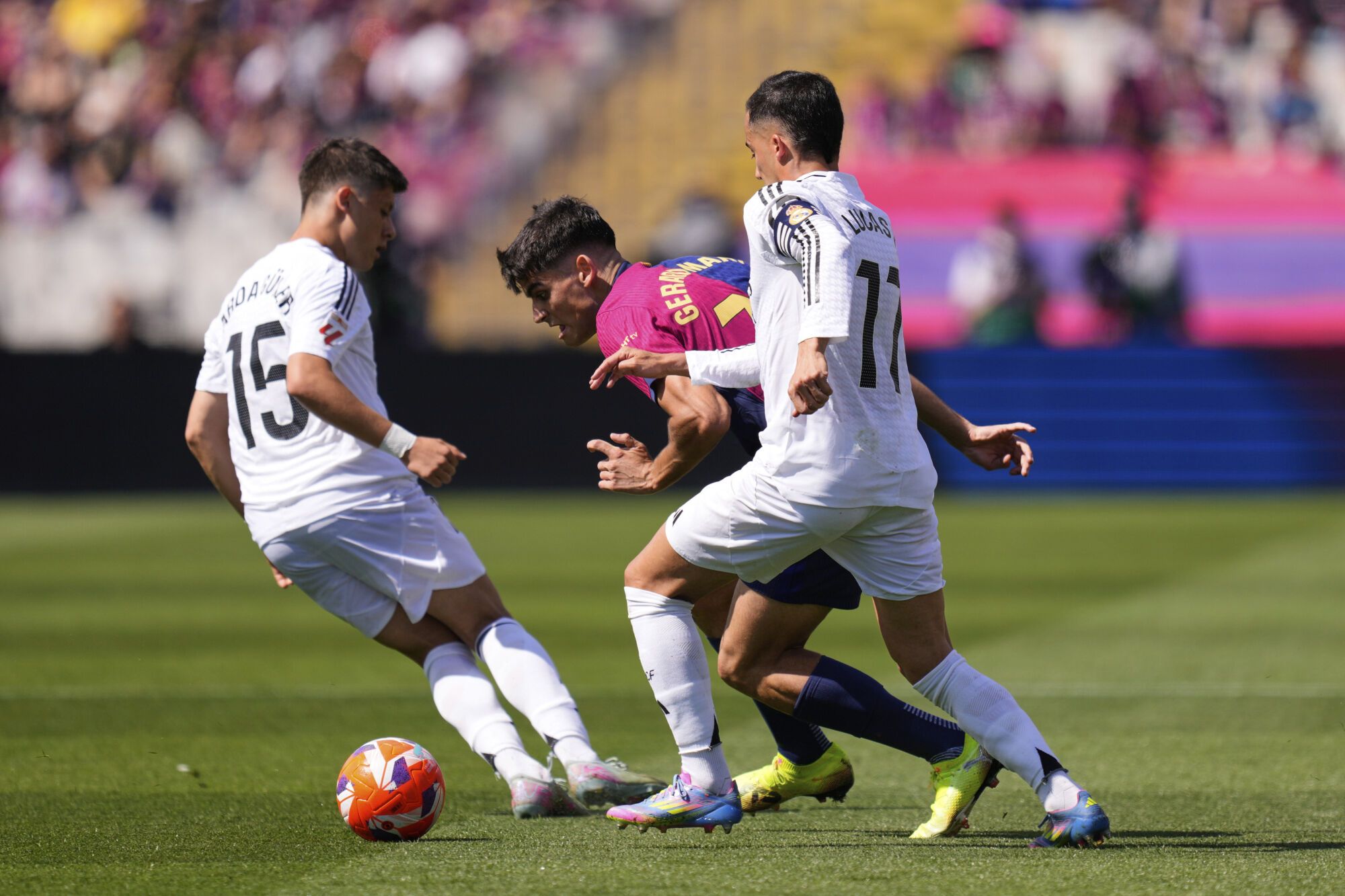 El Clásico de LaLiga EA Sports: Barcelona - Real Madrid.