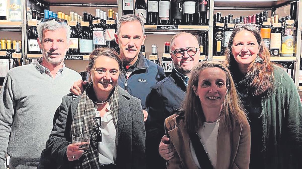 Miquel Bibiloni, Ángela Escandell, Tomás Ripoll, Tommy Ferragut, Marga Bosch y Sonia Santandreu.