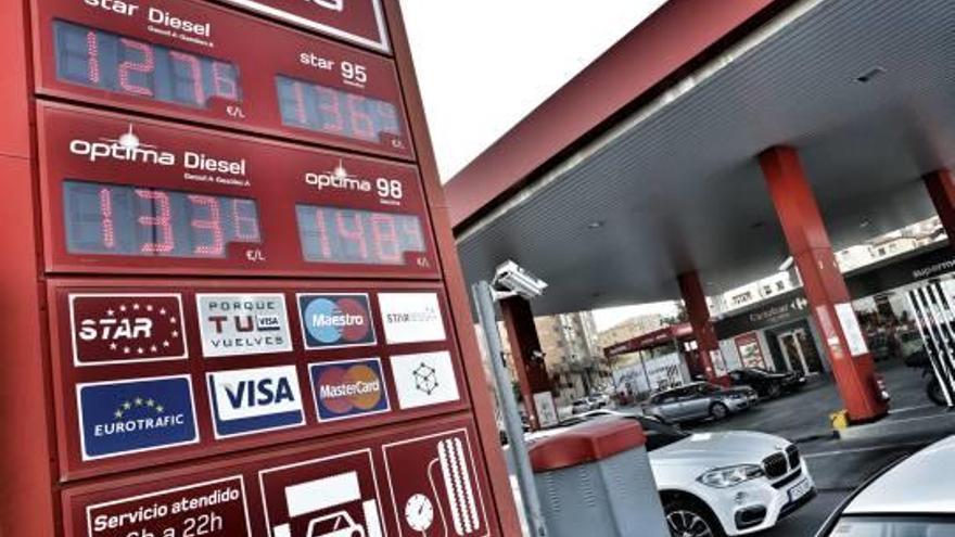 La gasolina marca su precio máximo en tres años