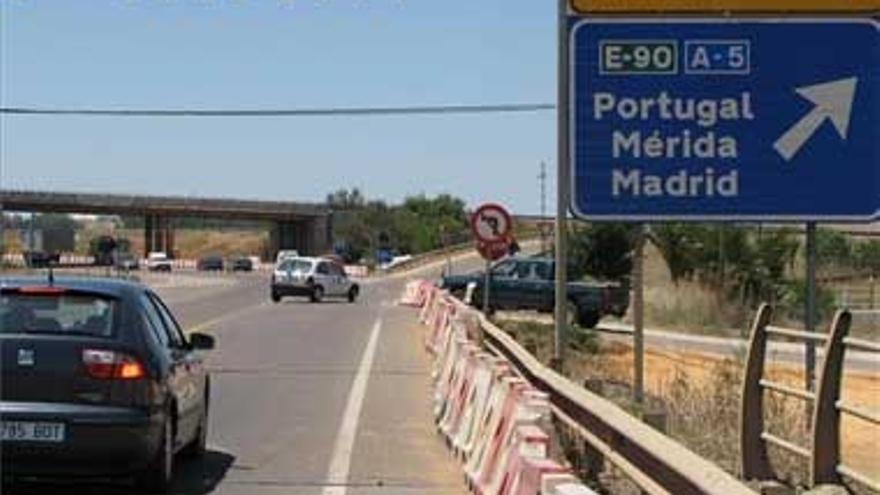 Las entradas a Badajoz desde Cáceres se harán ya por la A-5