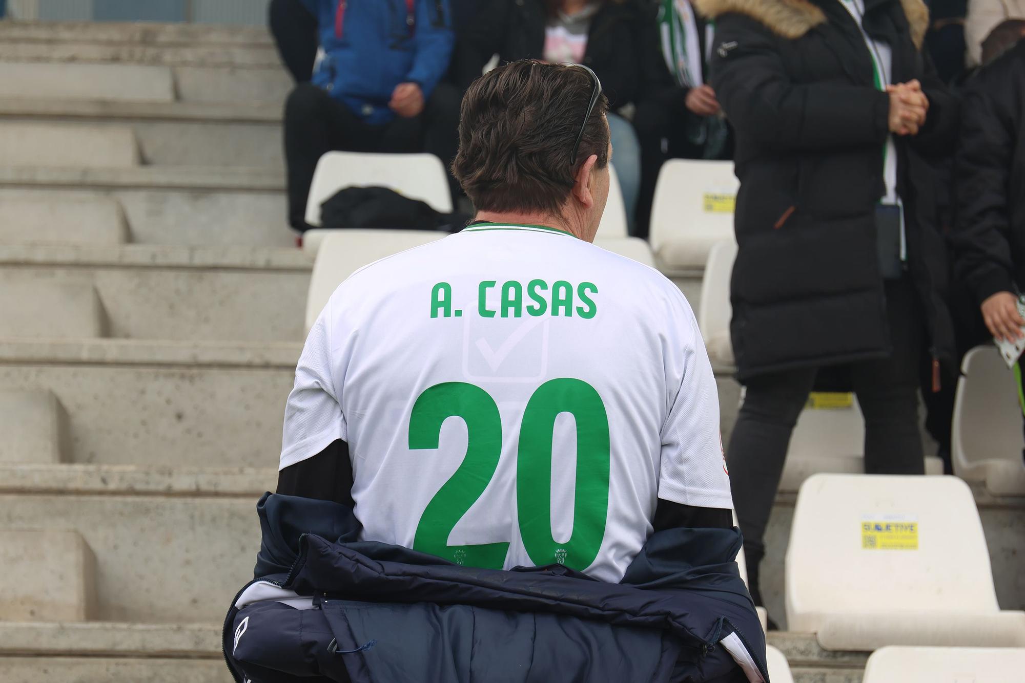 Los aficionados en el Talavera de la Reina-Córdoba CF