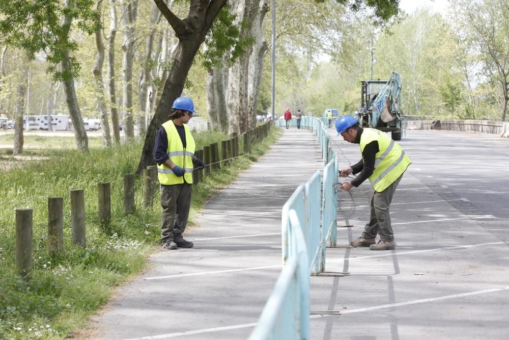 Girona comença a eliminar 150 aparcaments a la Devesa