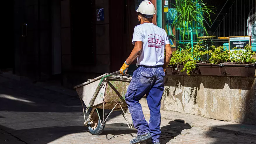 Curso de prevención de riesgos laborales en Alicante: cómo apuntarse a esta formación para albañiles