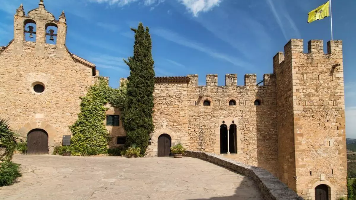 La ruta de senderismo más bonita de España está en un pueblo de 70 habitantes