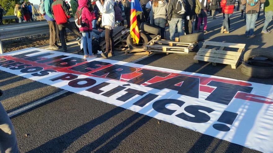 Pancarta desplegada durant ell tall del 8 de novembre organitzat pel CDR d&#039;Igualada