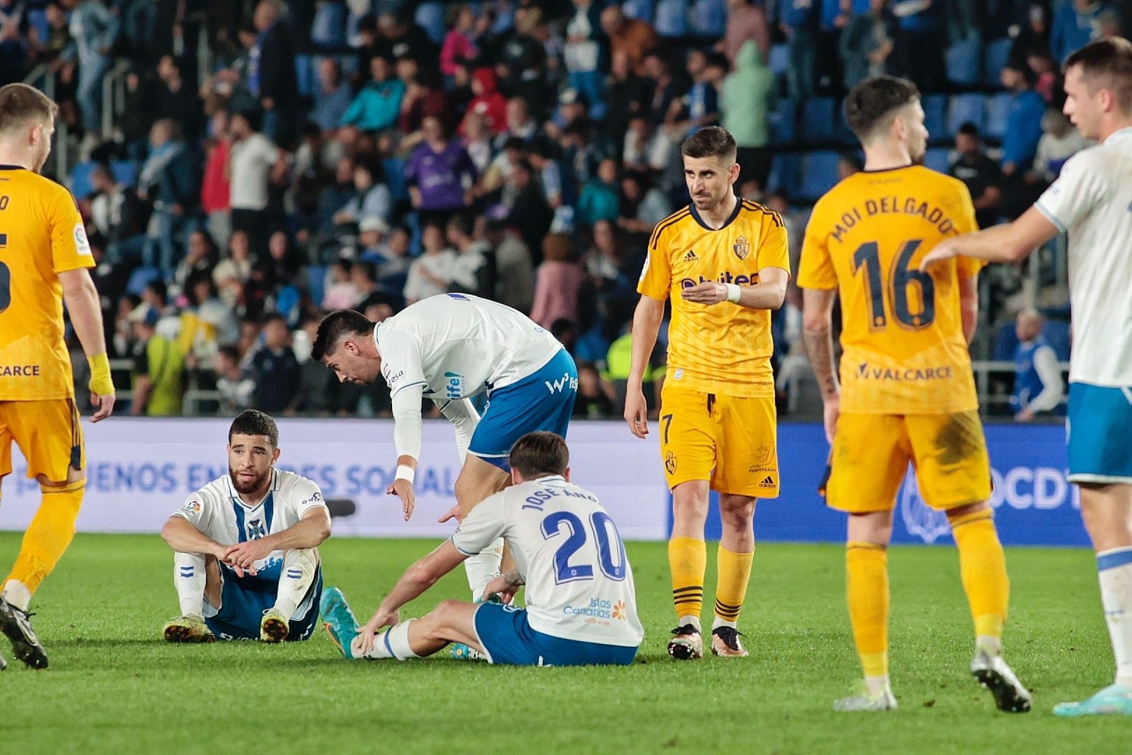 Partido CD Tenerife-Ponferradina