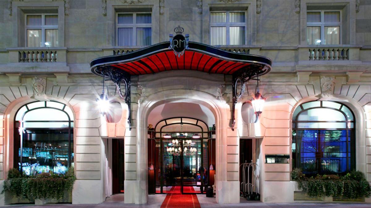 Este es el hotel Le Royal Monceau, en el que se hospedará Neymar