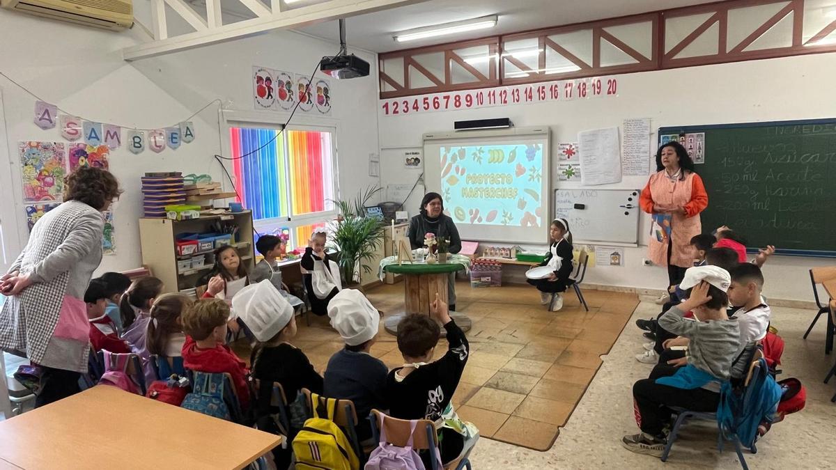 Celia Jiménez participó en una actividad de la escuela infantil Fidiana.