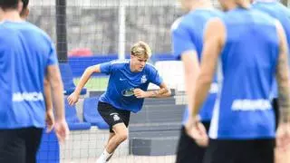 El Deportivo abre mercados en un verano de ‘Ley Bosman’