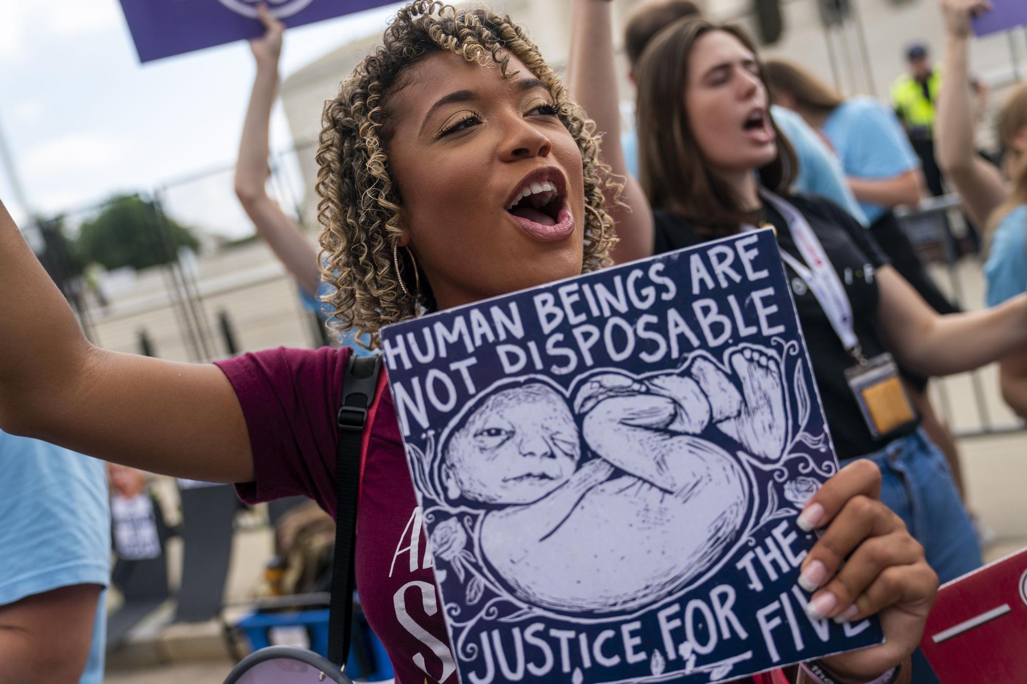 Abortion rights activists and anti-abortion activists rally at the Supreme Court