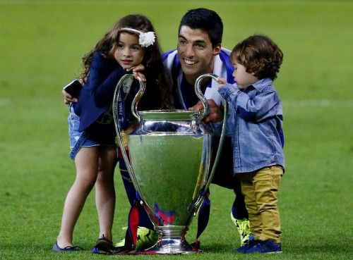 Messi, Suárez, Piqué y Luis Enrique festejaron con sus hijos el triunfo en la final de Berlín
