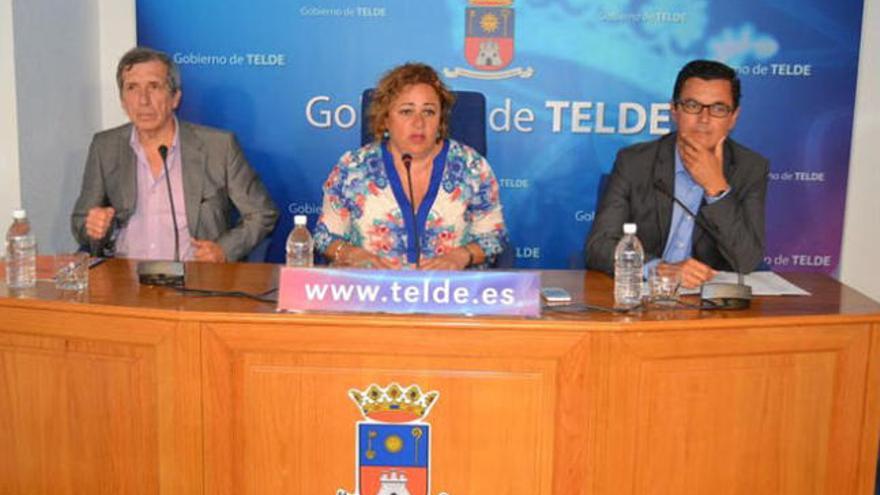 Guillermo Reyes, Carmen Castellano y Pablo Rodríguez, ayer. | teldeactualidad.com