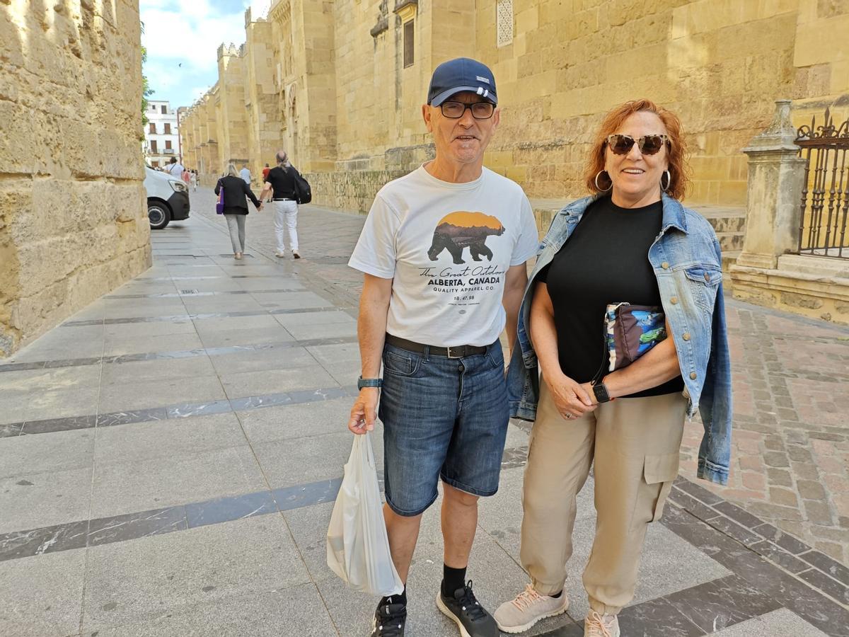 Pedro y Mariana han llegado desde Avilés para pasar unos días en Córdoba.