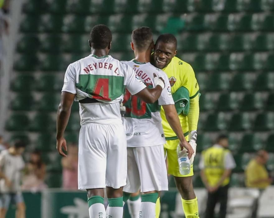 El Elche ahoga las penas de la Liga en la Copa (2-1)