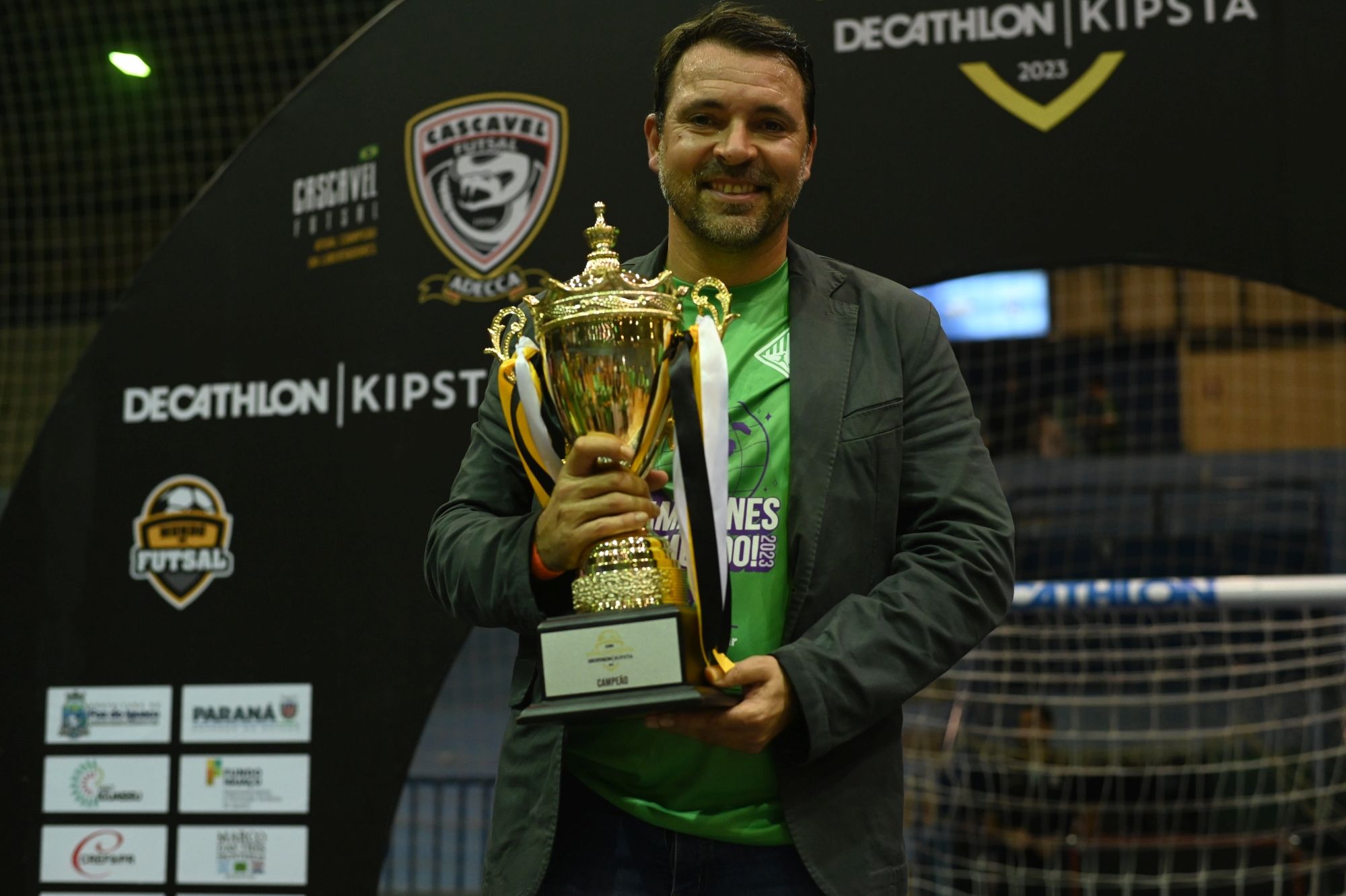 Las imágenes del Palma Futsal celebrando su título en la pista