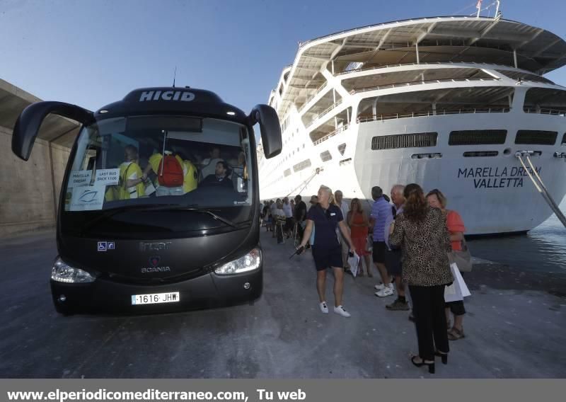 Crucero en el puerto de Castelló